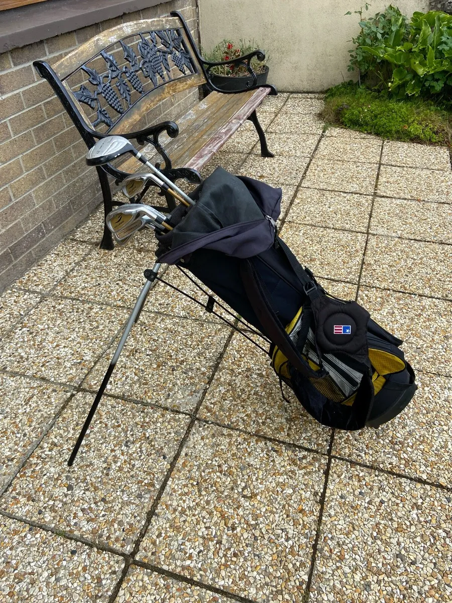 Junior.  Golf. Clubs.  &.  Bag - Image 1