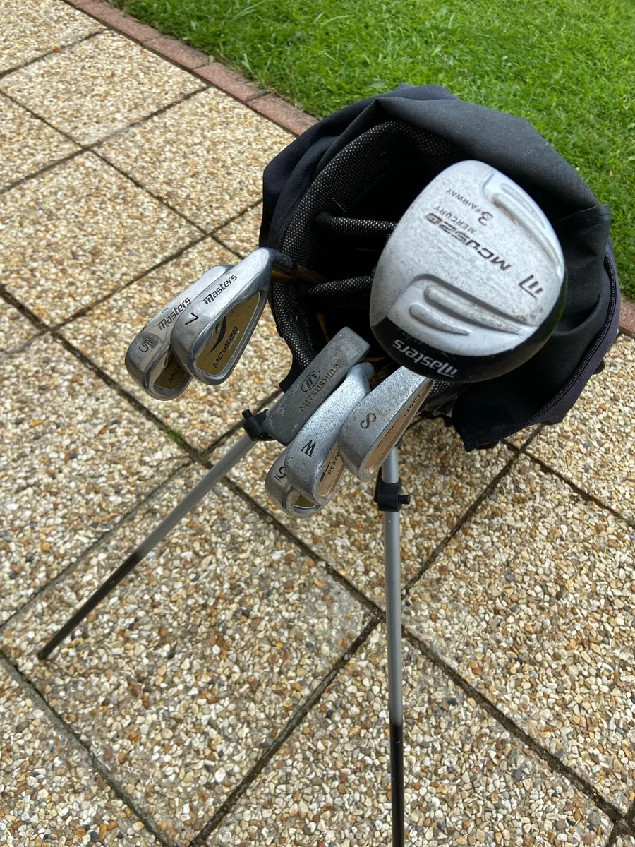 Junior.  Golf. Clubs.  &.  Bag - Image 2
