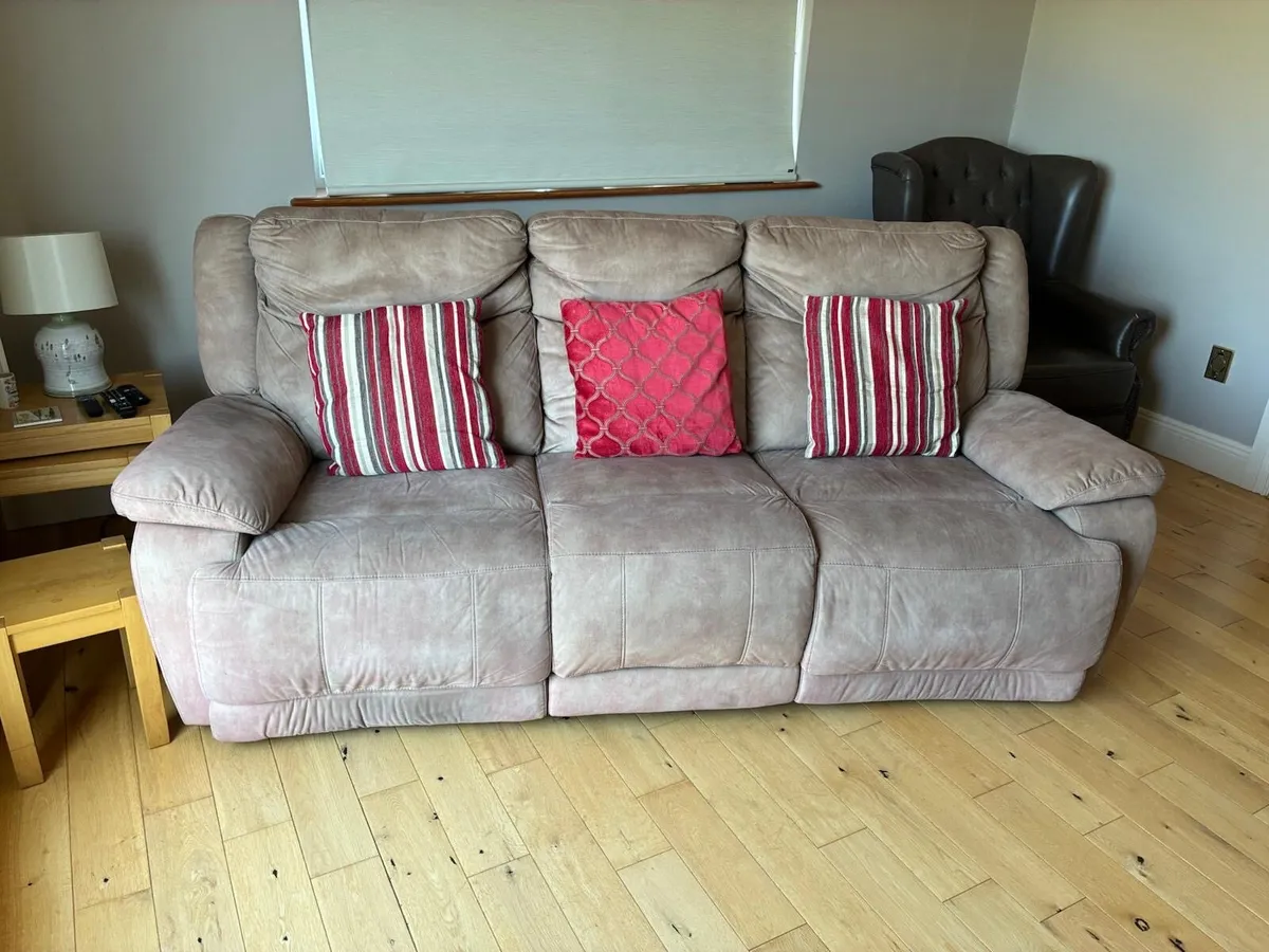 3 seater couch and armchair - Image 1