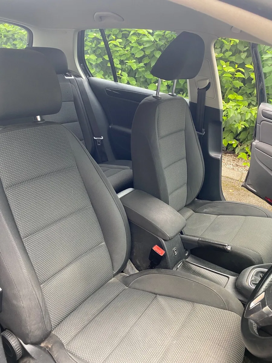 Volkswagen Golf 2012 - Image 4
