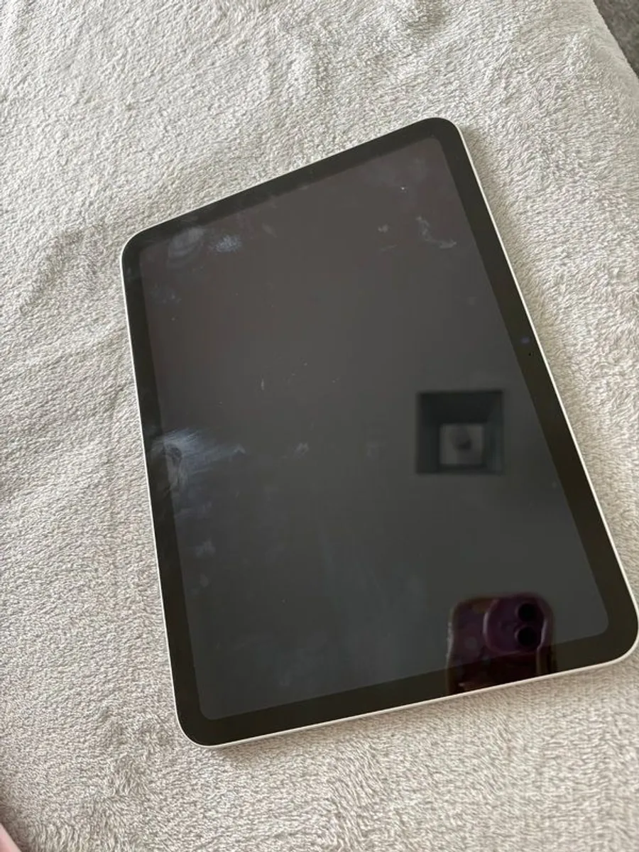 iPad - Image 1