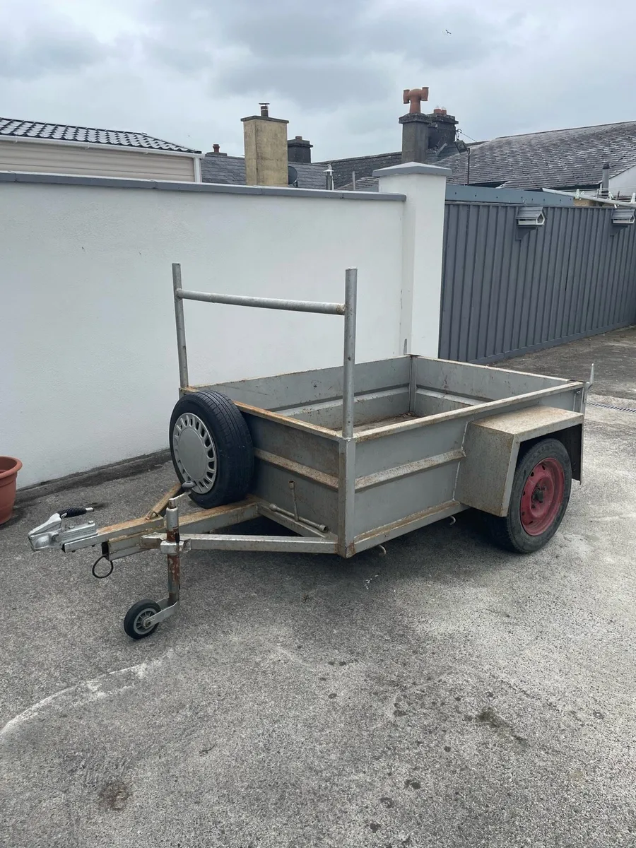 Trailer - Image 2