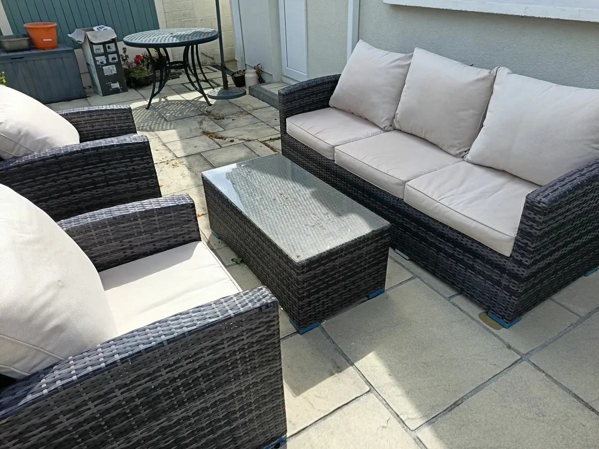 Rattan outdoor furniture - Image 3