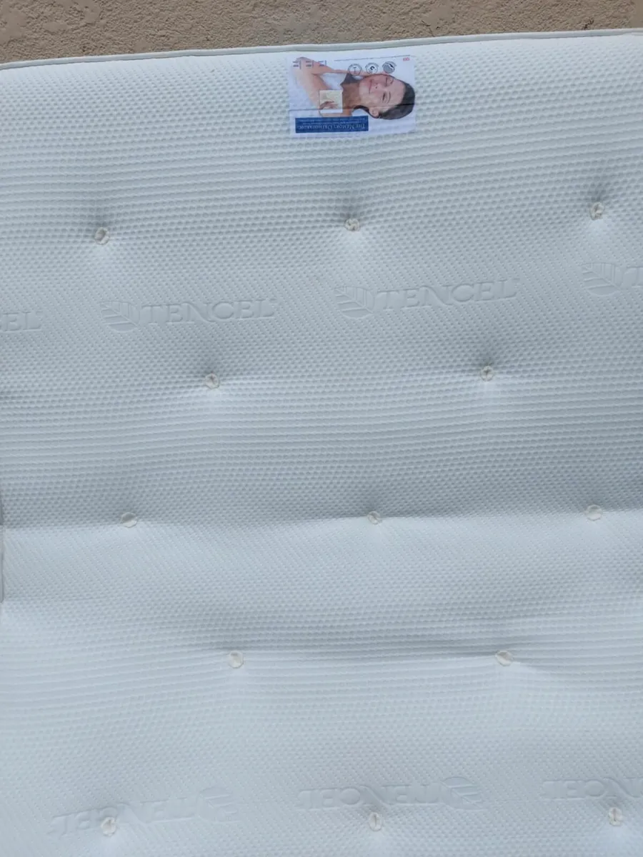 King size mattress - Image 3