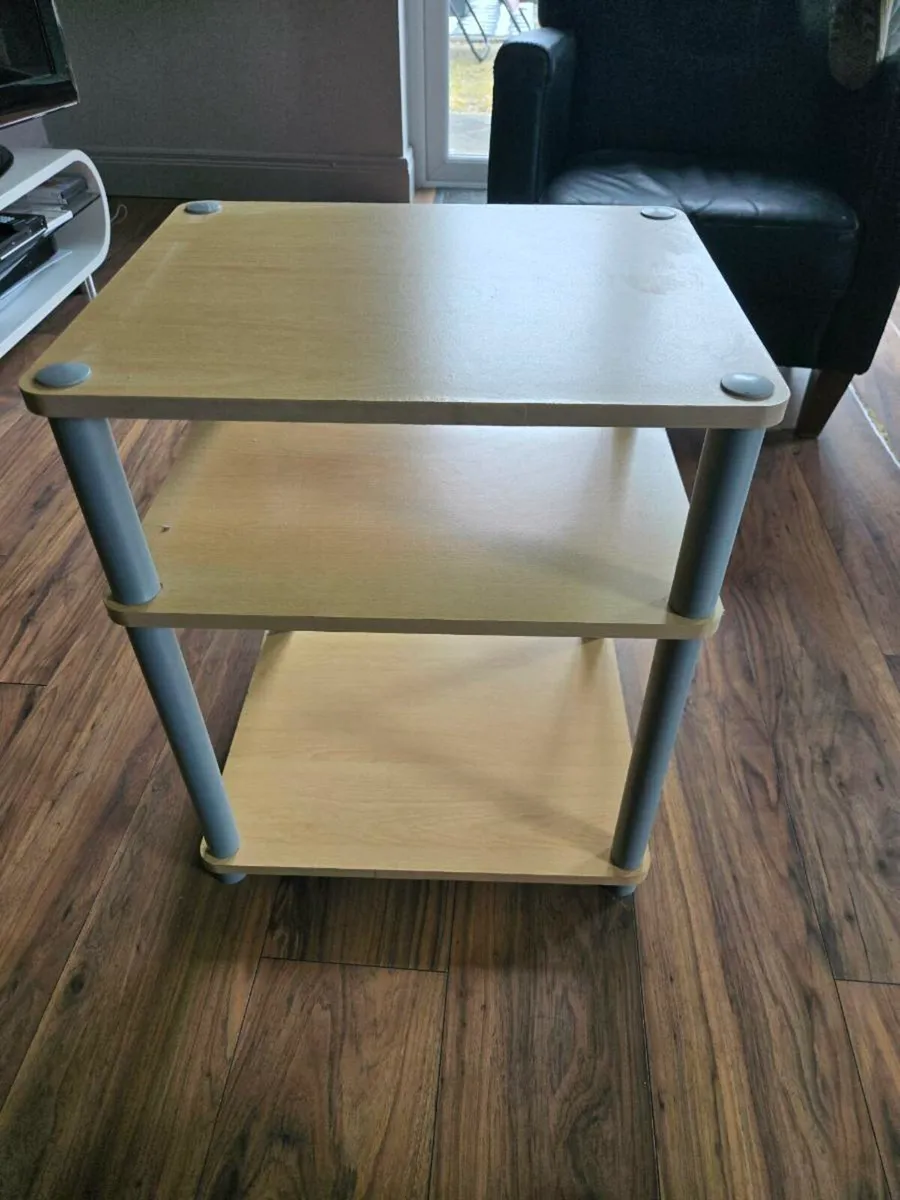 Hi fi stand