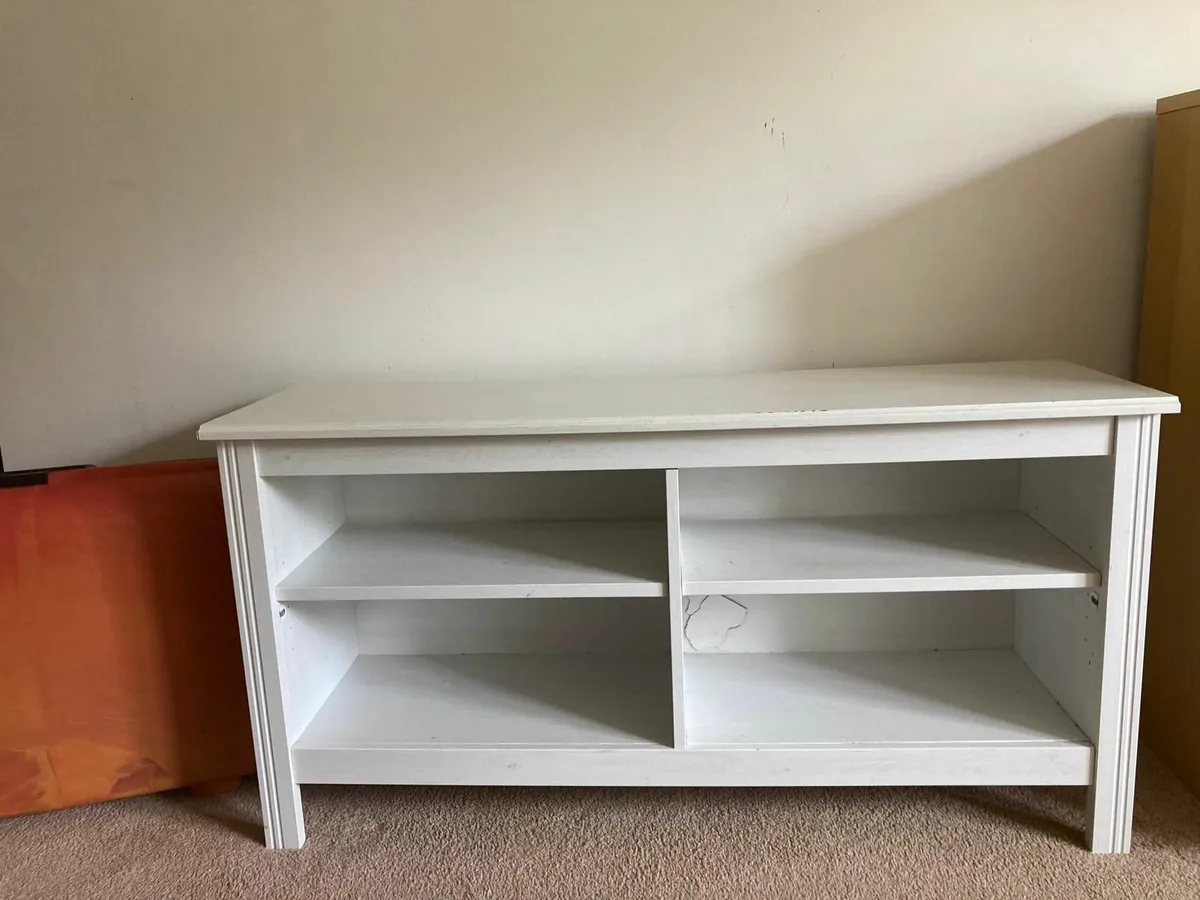 TV stand