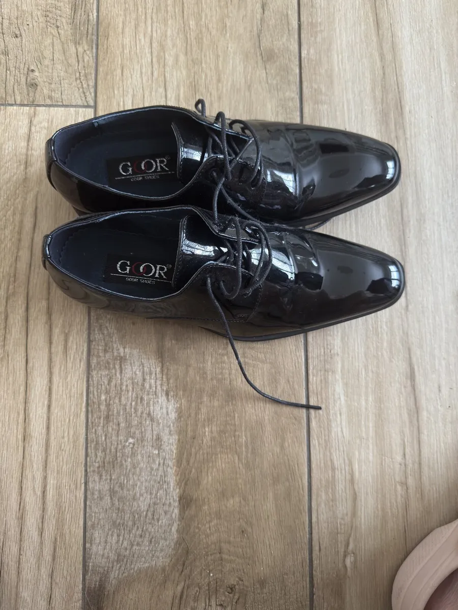 Men’s shoes