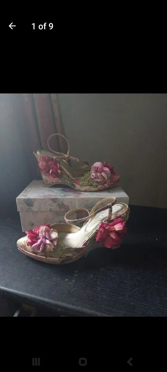 Belen Donate floral wedge shoes (free postage) - Image 1