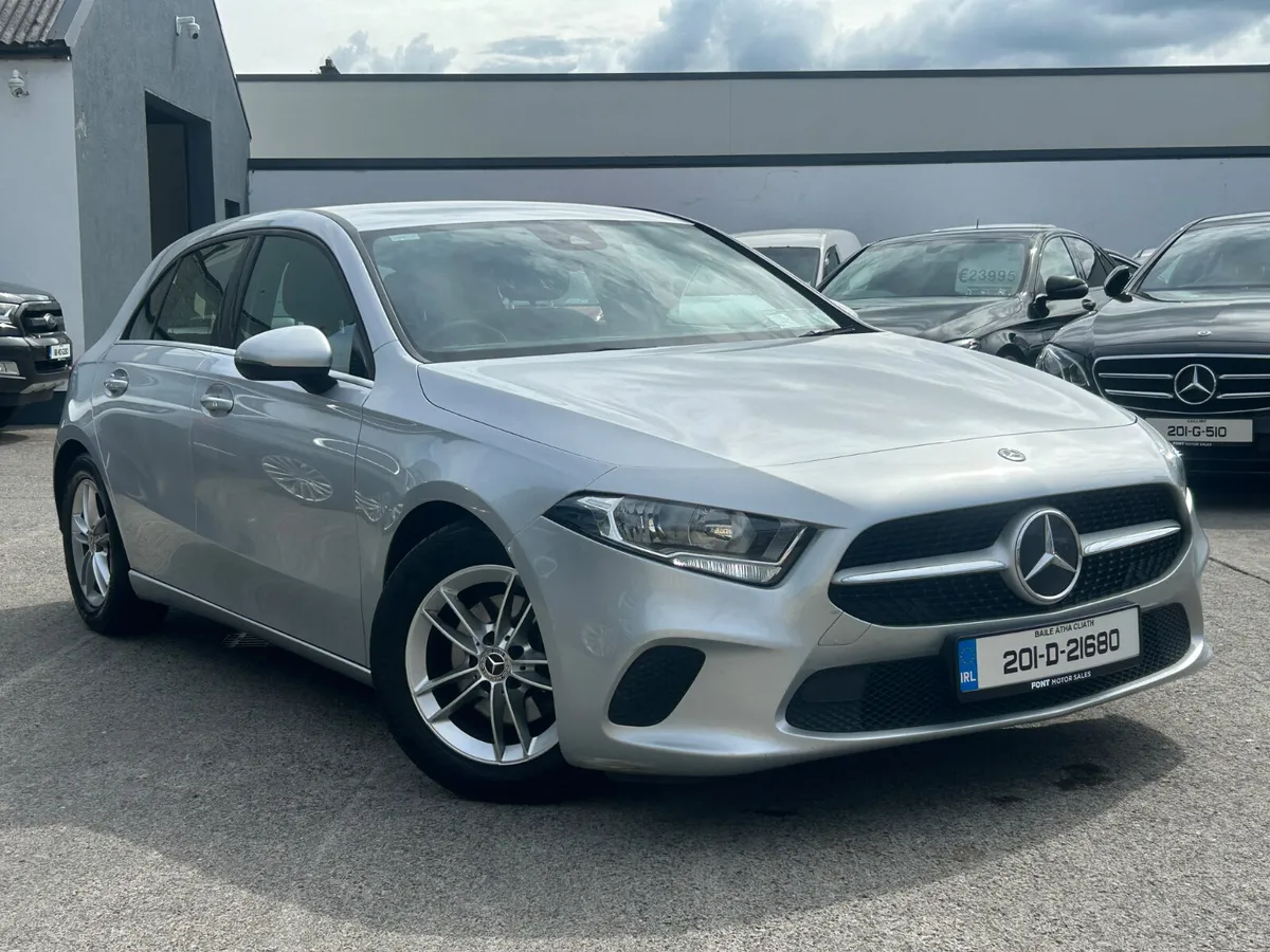 201 MERCEDES A16O D  MANUAL = LOW MILES = LEATHER - Image 1