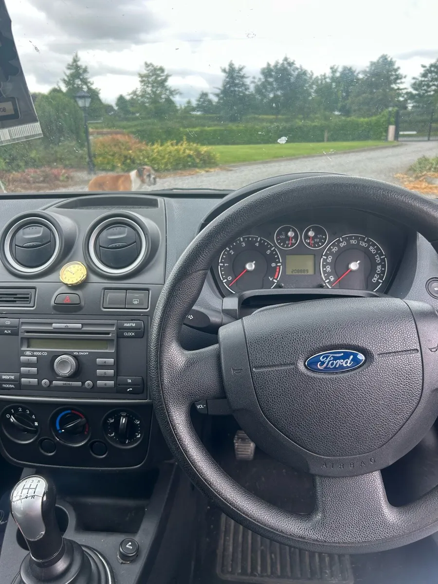 Ford Fiesta - Image 4