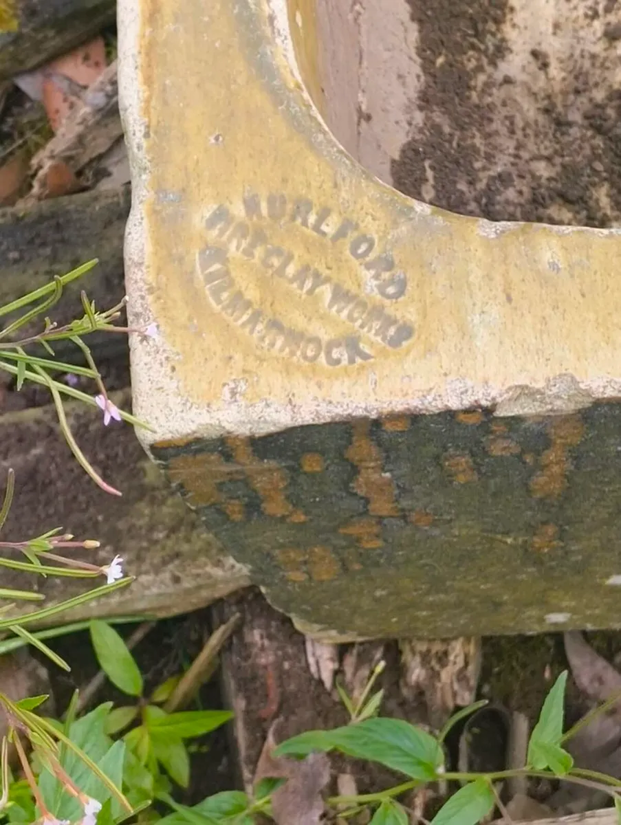 Hurlford Fireclay Trough (klimarnock) - Image 1