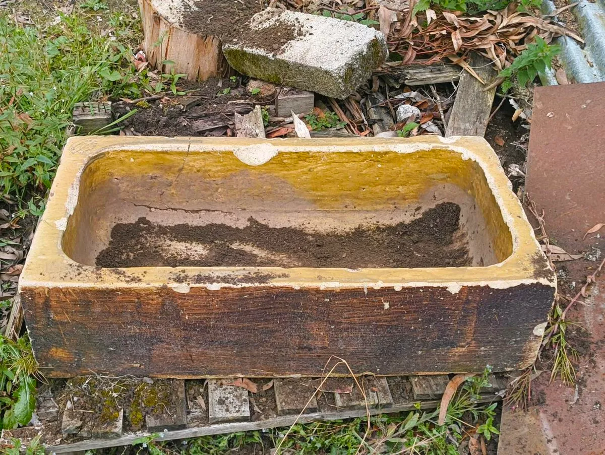 Hurlford Fireclay Trough (klimarnock) - Image 3