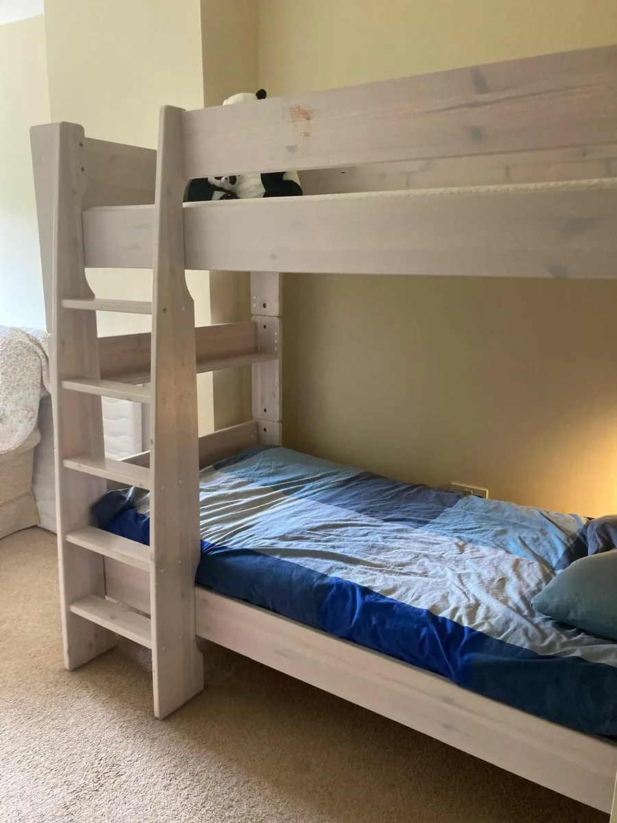 Bunkbed - Image 1