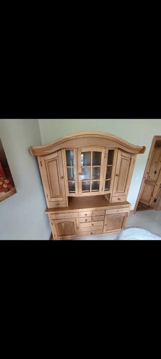 Kitchen dresser. - Image 1