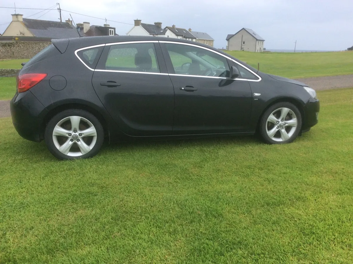 2012 Opel Astra 1.7L diesel TDCI - Image 1