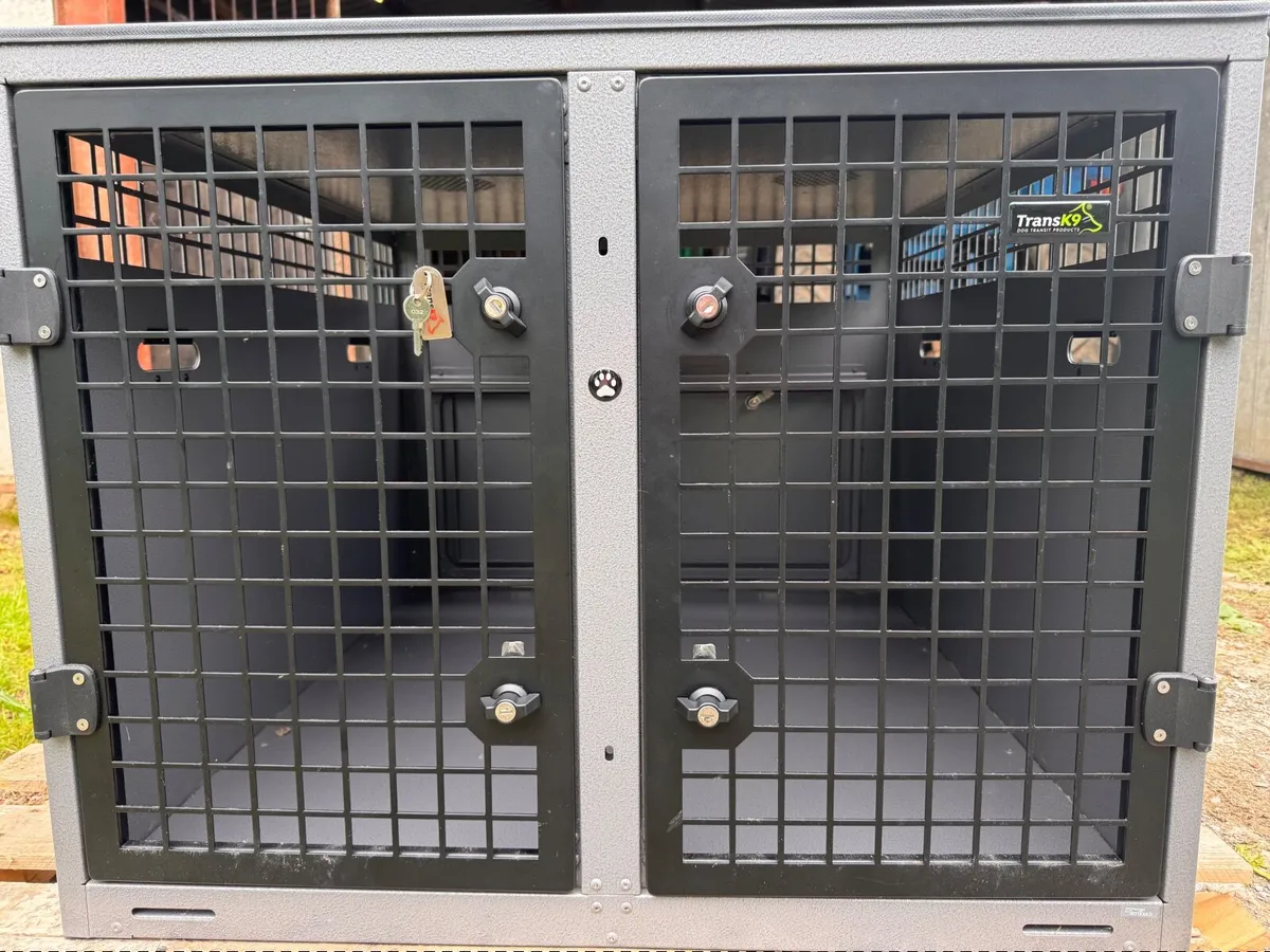 Dog Box Cage Trans K9 B9/C9 very little use - Image 4