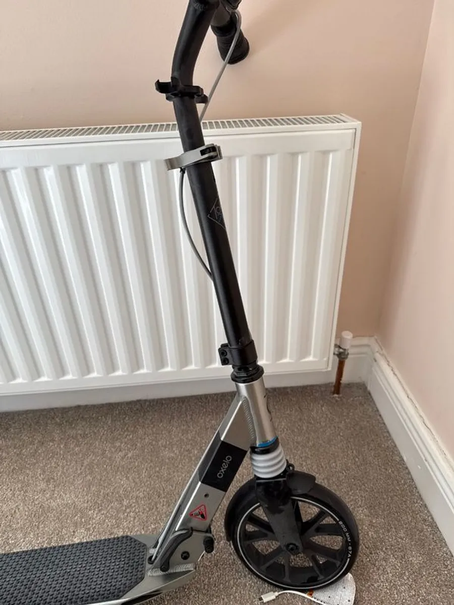 Oxelo adult scooter - Image 3