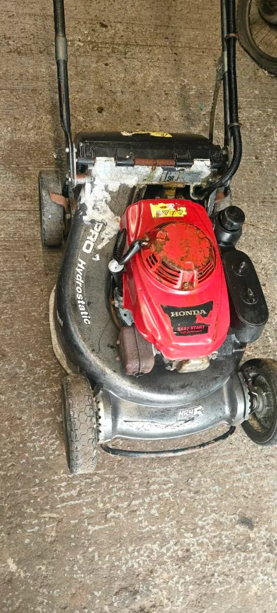 Honda pro lawnmower - Image 1