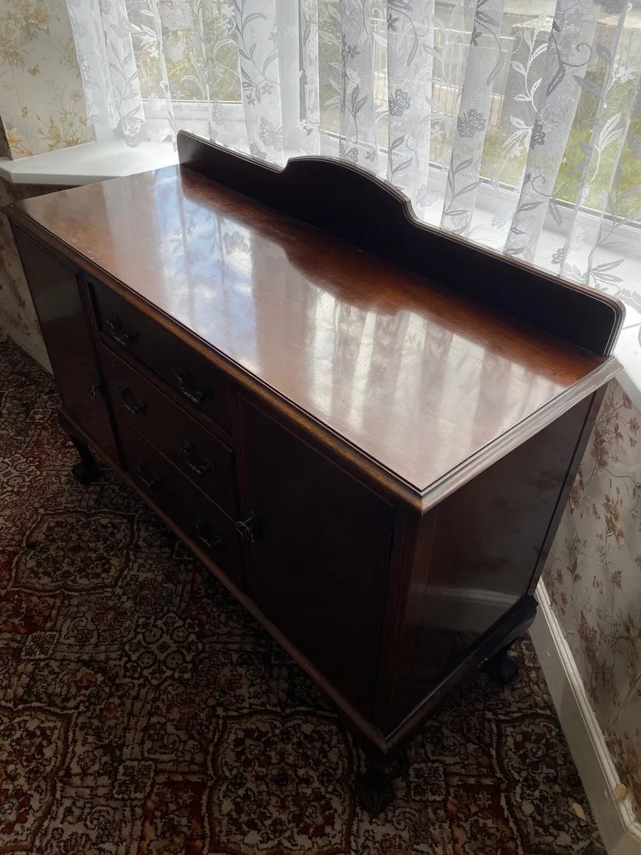 Queen Anne Suite - Table & Chairs and Sideboard - Image 2