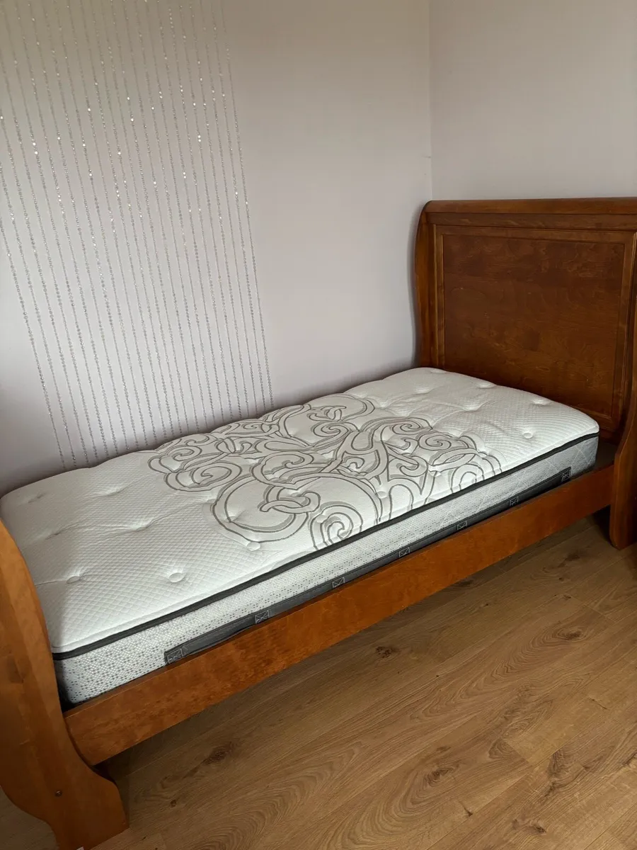 Pottery Barn Single Sleigh Bed & Mattress - Image 1