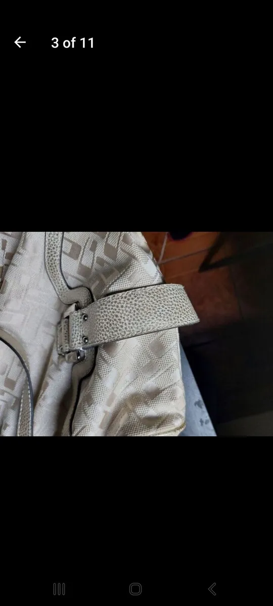 Large Guess bag (free postage) - Image 2