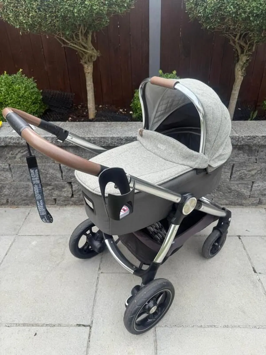 Mamas & Papas Ocarro All Terraine Pushchair Bundle - Image 1