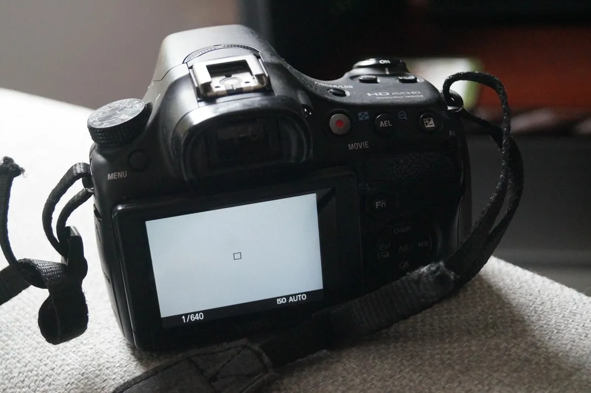 Sony Alpha A58 camera, body only - Image 4