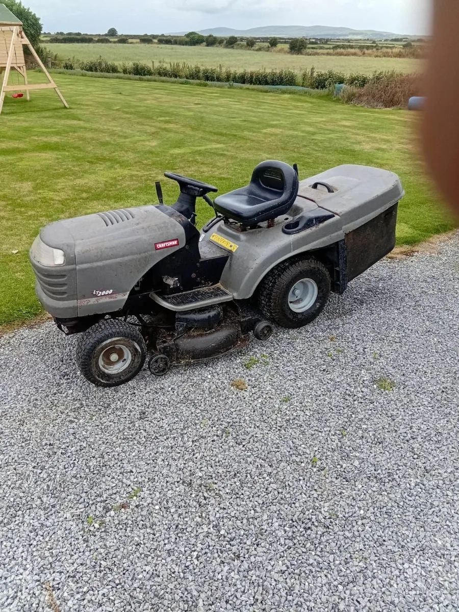 Ride on lawnmower - Image 2