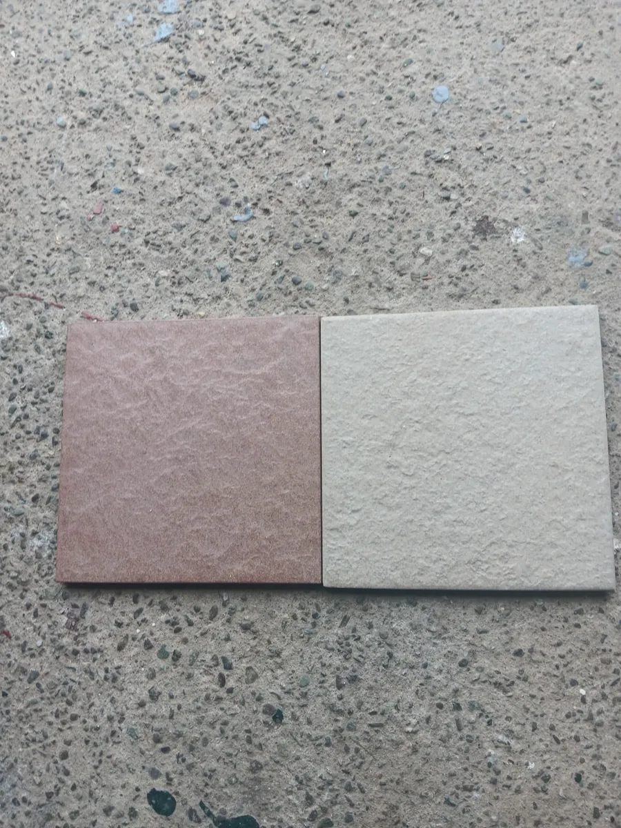 Floor tiles