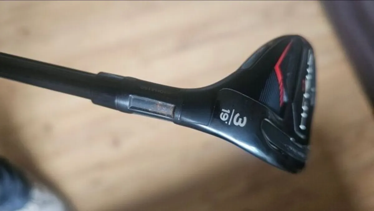 Taylormade stealth 19 degree hybrid - Image 1