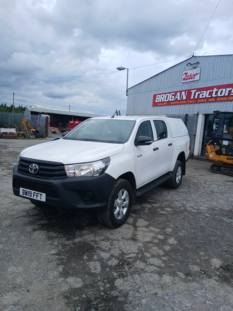 2019 Toyota Hilux for sale. - Image 1