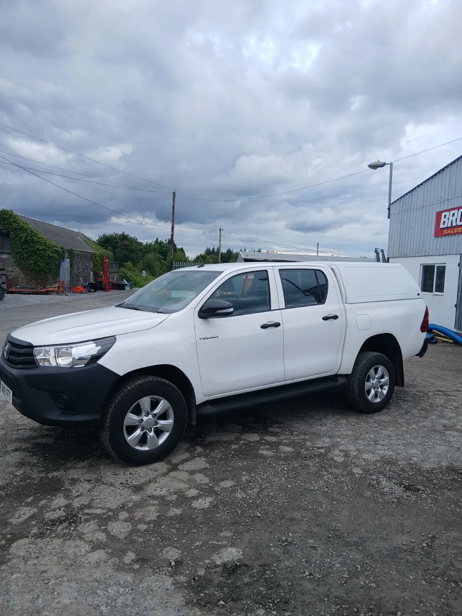 2019 Toyota Hilux for sale. - Image 2