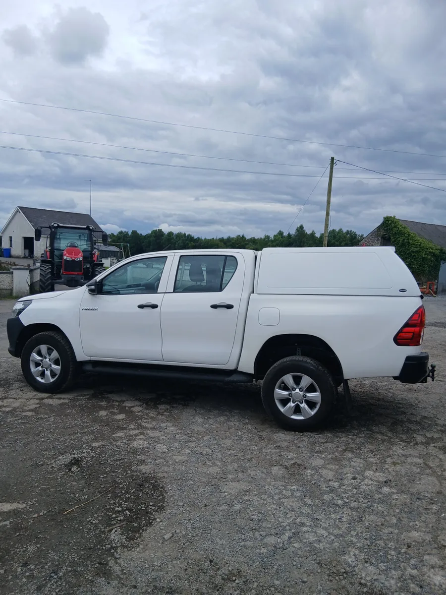 2019 Toyota Hilux for sale. - Image 3