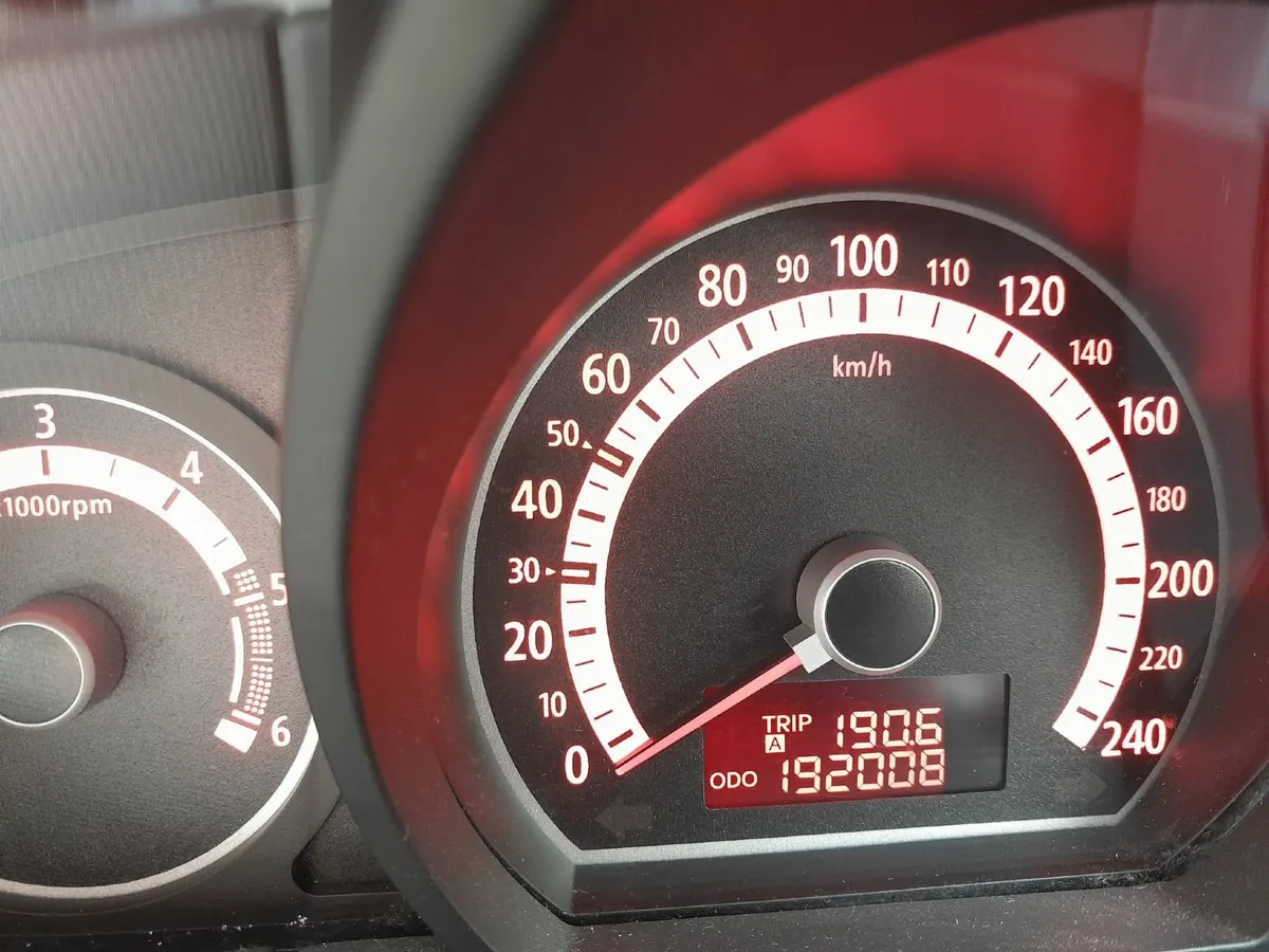 Kia Ceed 2010 - Image 4