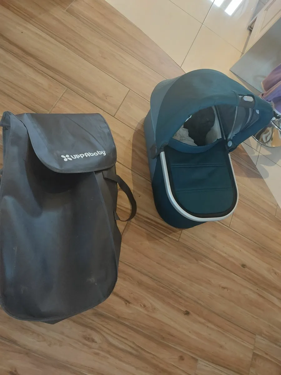 Uppababy Vista 2 - Teal colour Travel System - Image 2