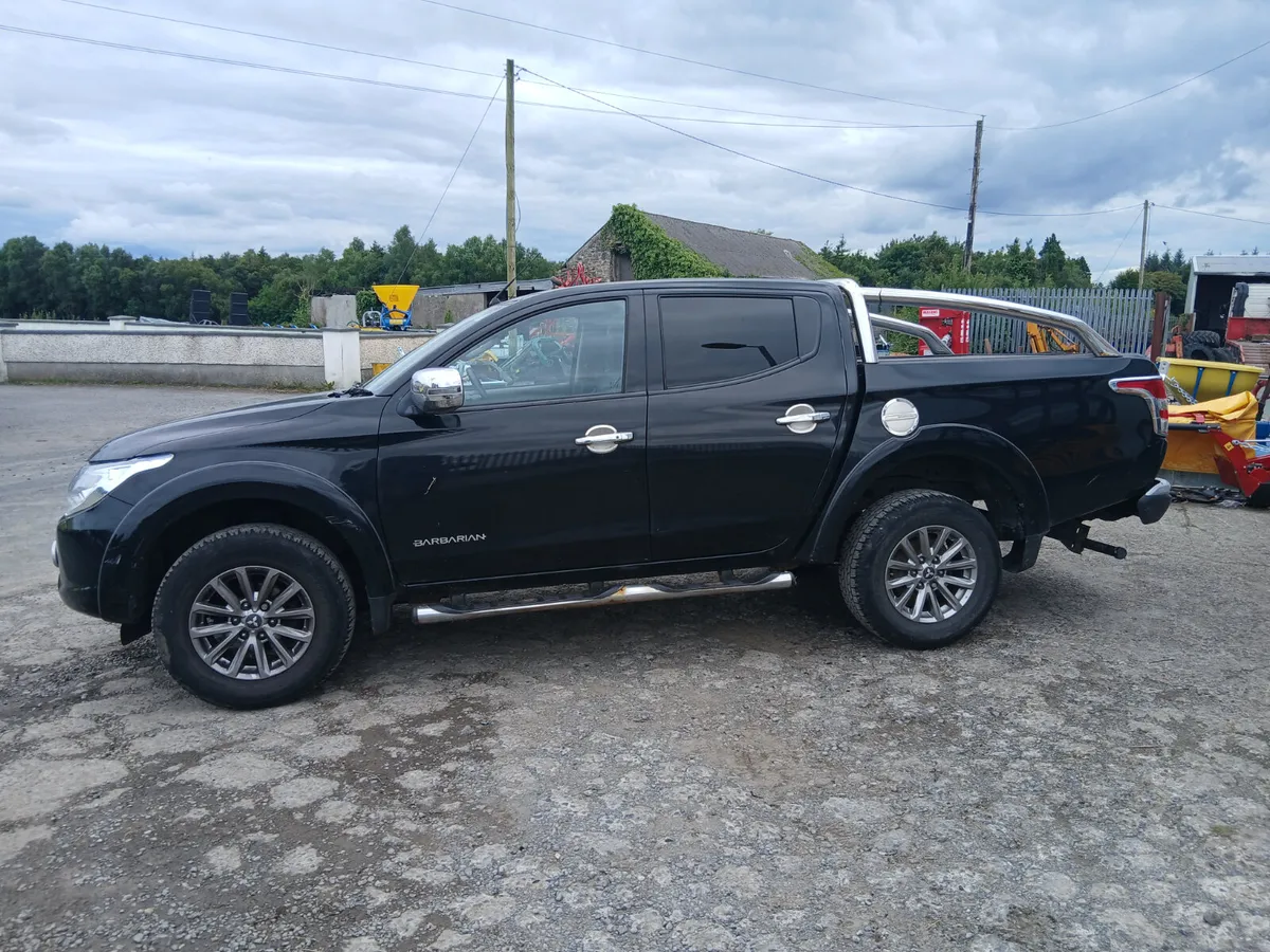 2016 Mitsubishi L200 for sale. - Image 2
