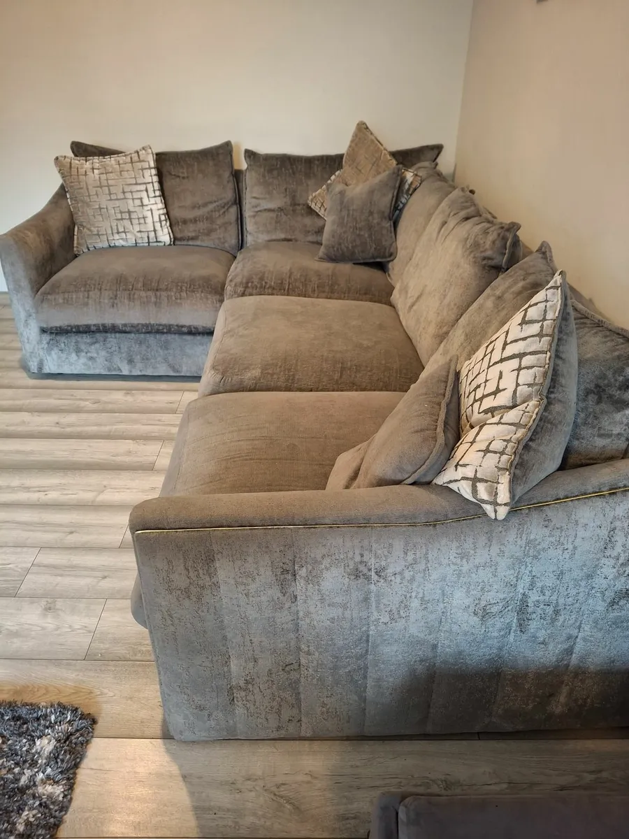 Corner sofa and single armchair ZOLA from harvey n - Image 3