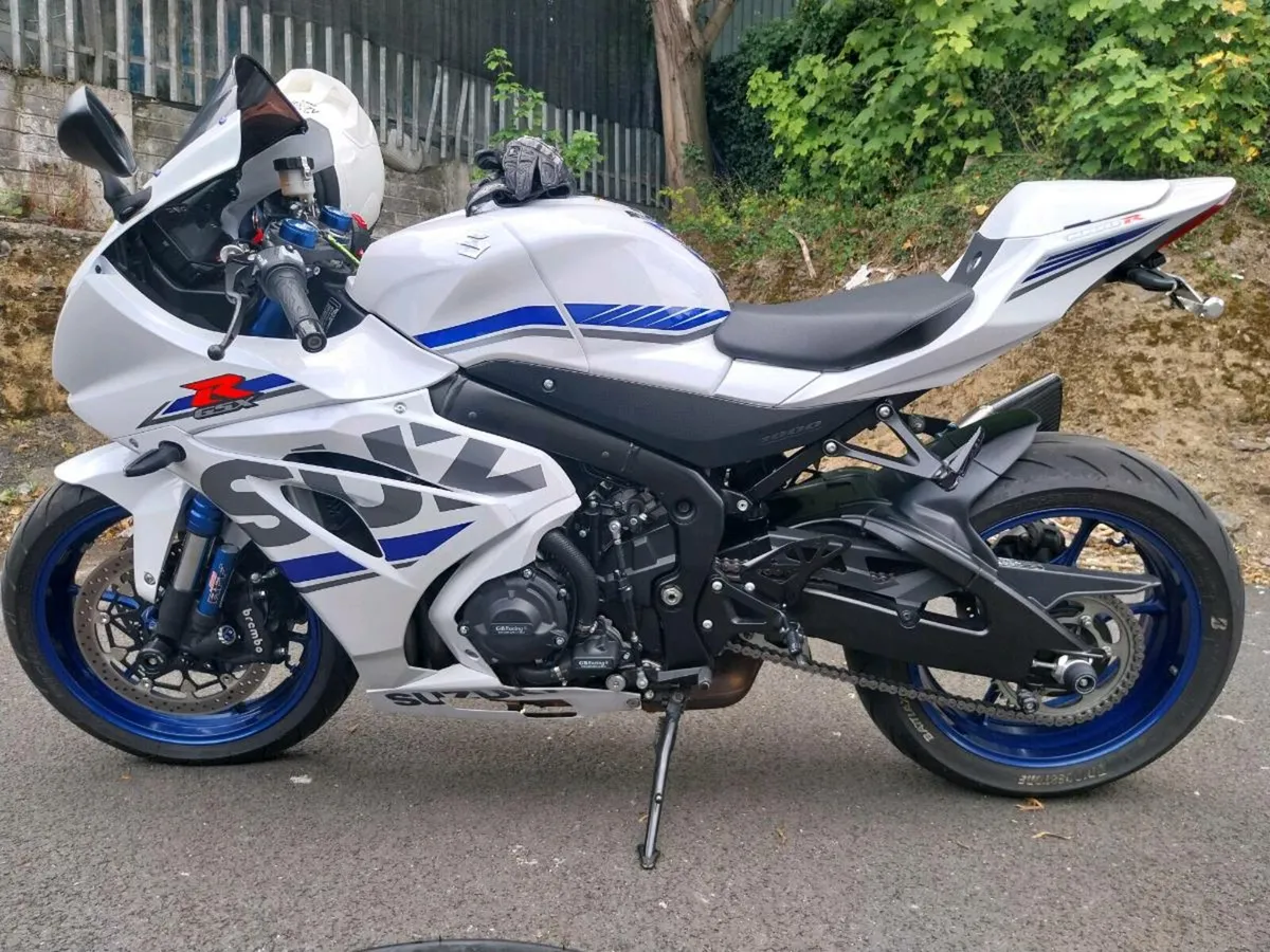 Suzuki gsxr 1000 R - Image 1