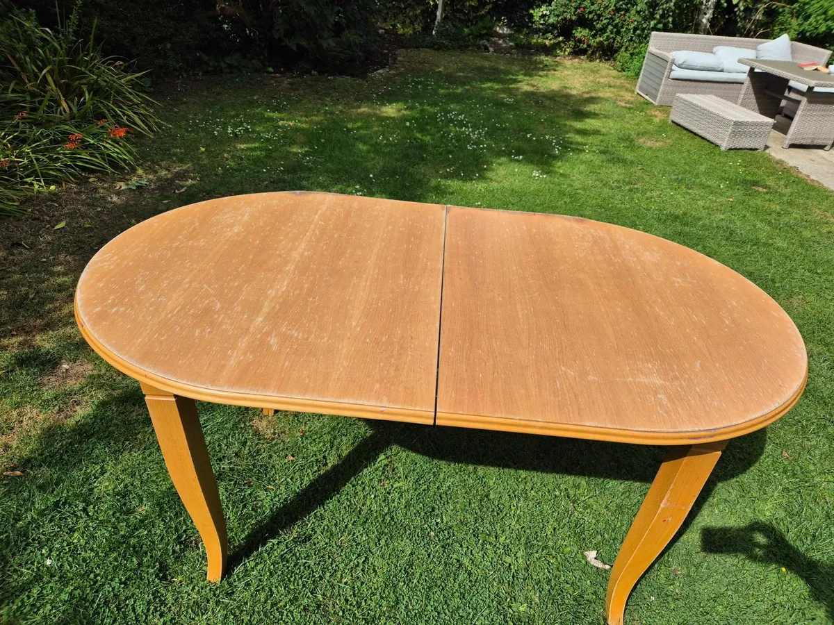 Kitchen table