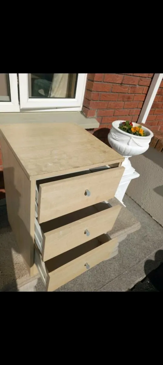 Bedside lockers - Image 2