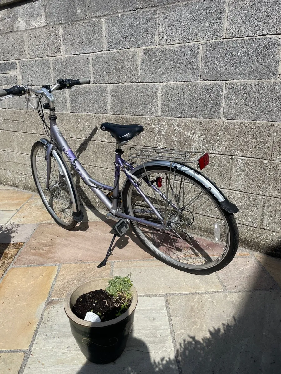 Ladies bike - Image 2