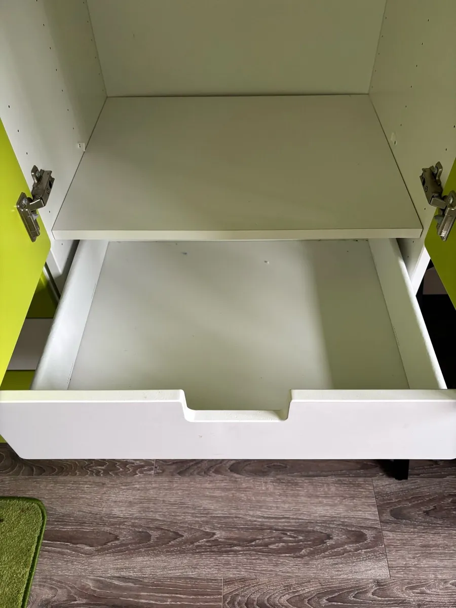 Wardrobe - Image 3