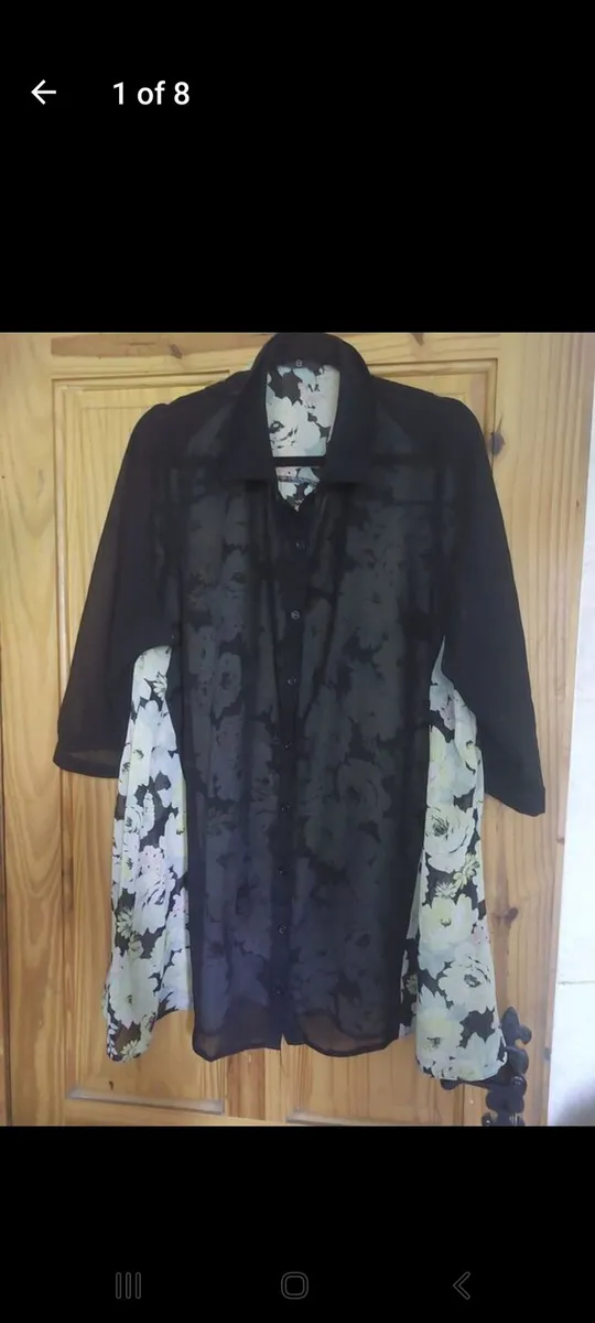 Evans floral blouse size 22 (free postage) - Image 1