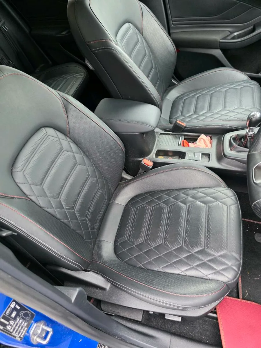 232 ford focus st line X - Image 3