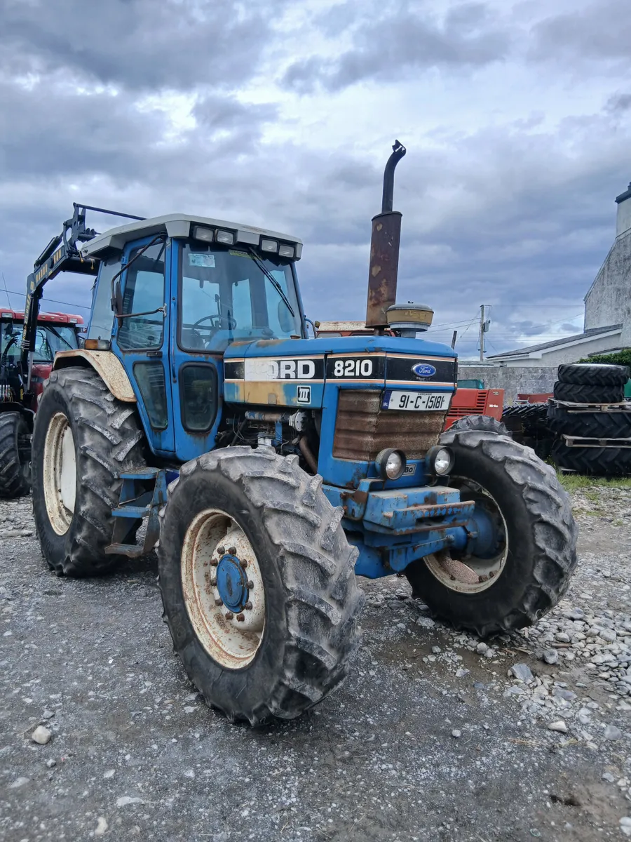 Ford 8210 for sale. - Image 1