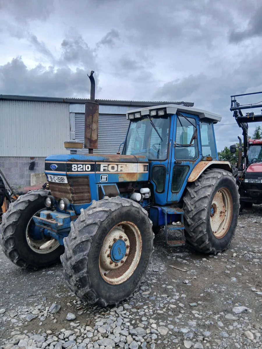 Ford 8210 for sale. - Image 3