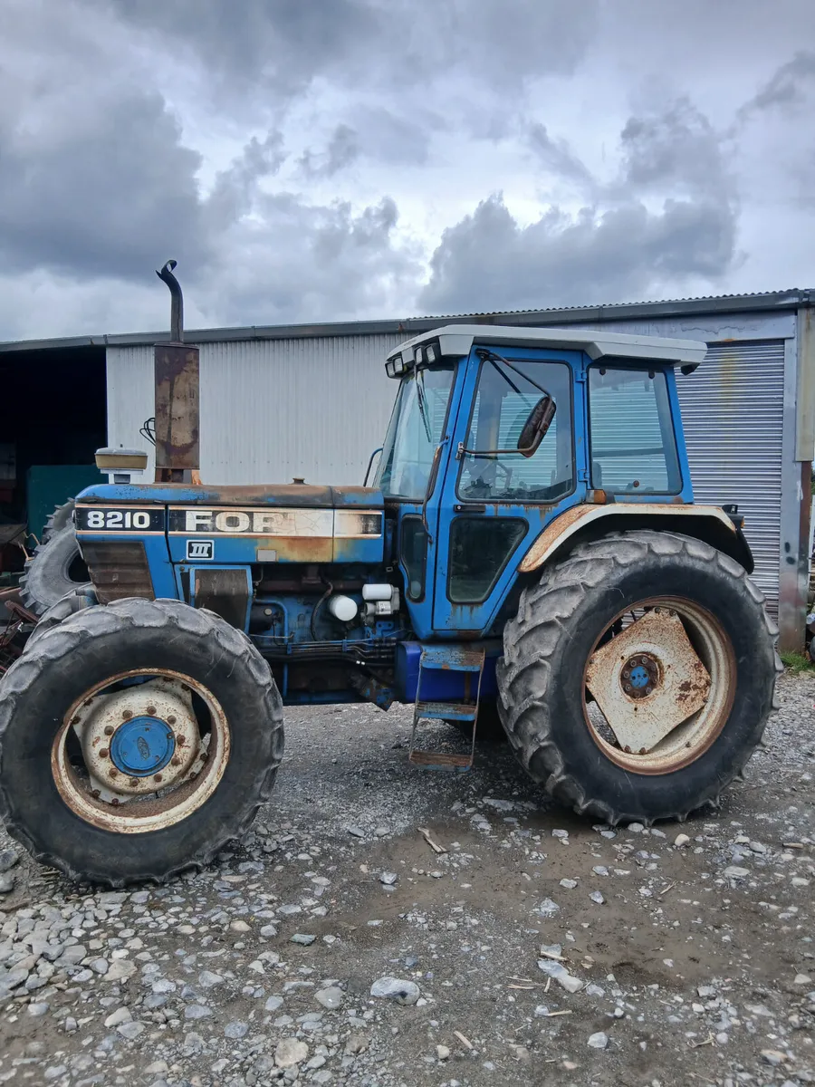 Ford 8210 for sale. - Image 4