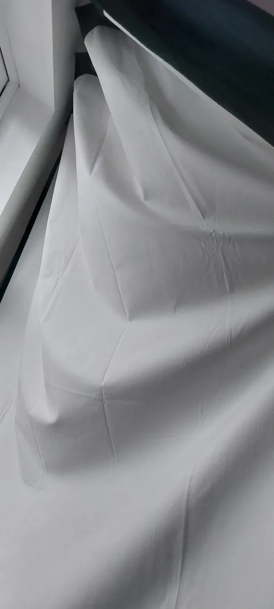4 pairs of curtains, navy blue and forest green - Image 3