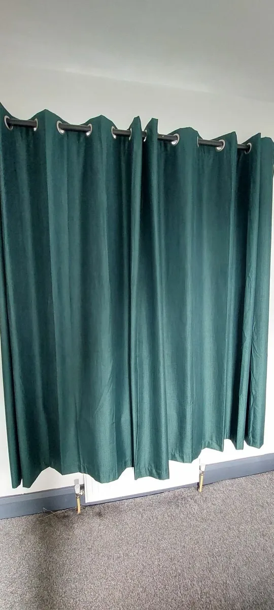 4 pairs of curtains, navy blue and forest green - Image 4