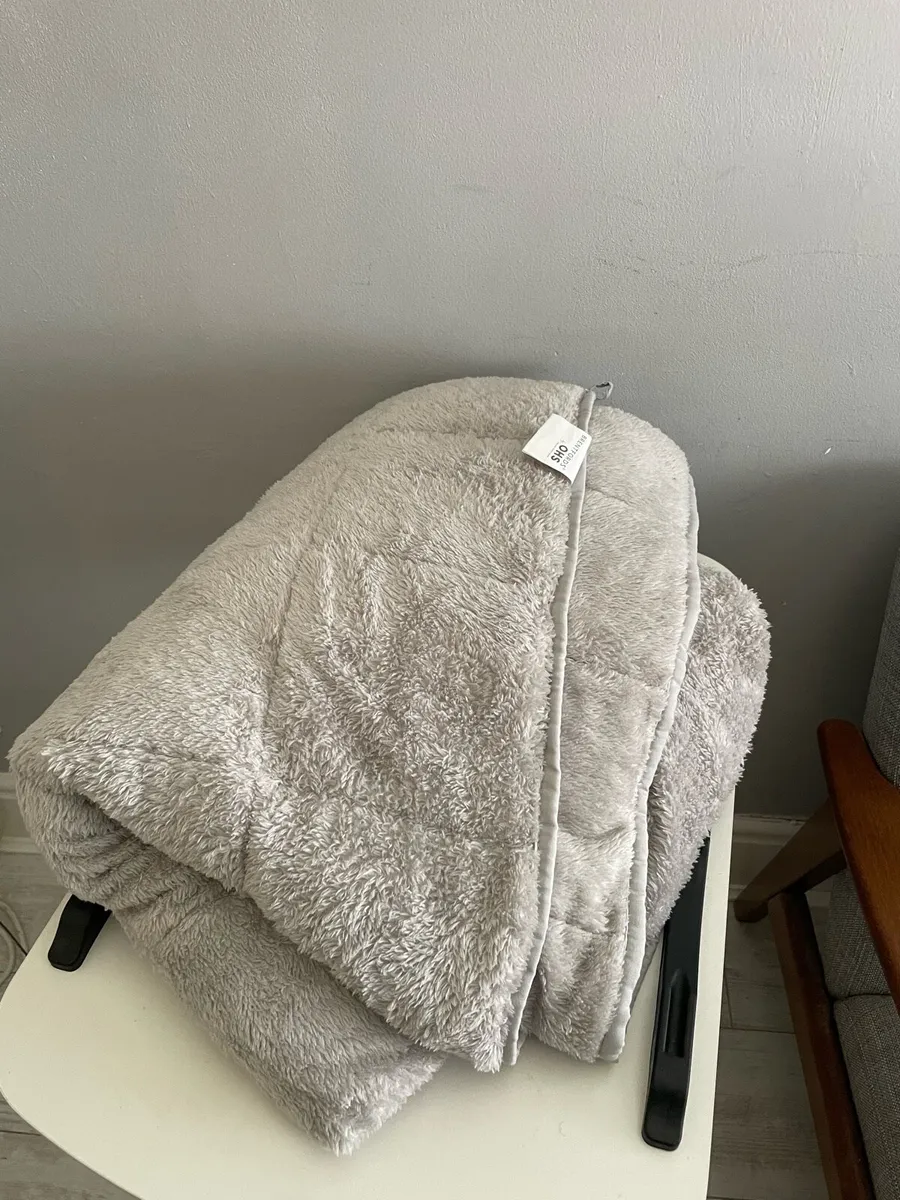 Brentfords Weighted Blanket 6kg for Adults - Image 2